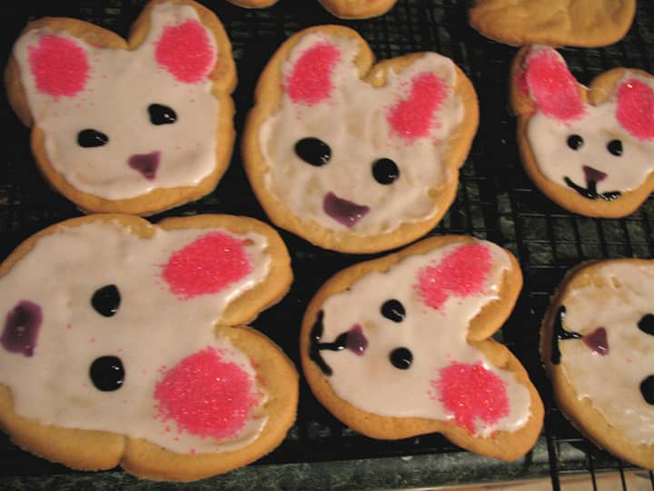 The East Rutherford Memorial Library is giving children the chance to make edible Easter bunnies.