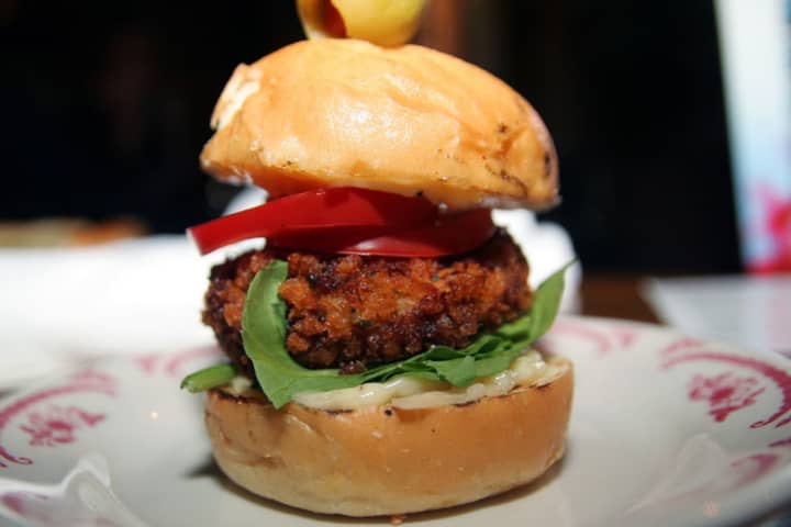 Crab cake burgers are on the Thanksgiving menu according to a Delish.com report.