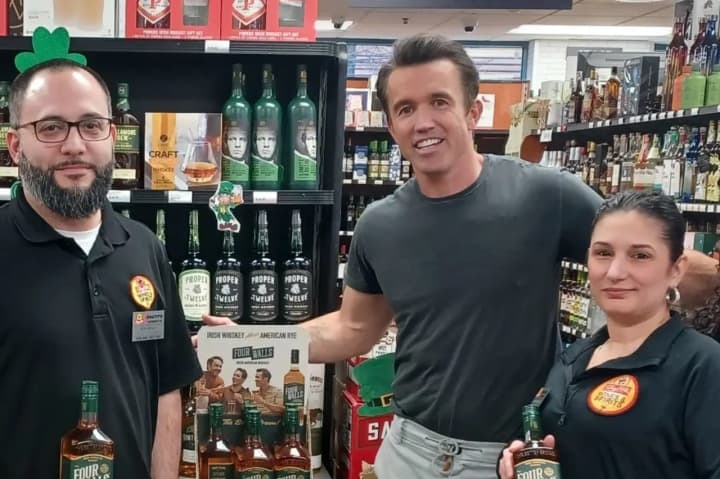 Rob McElhenney visits&nbsp;Shoprite Wines and Spirits of Hoboken.