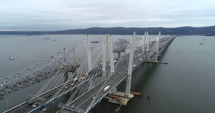 The old (left) and new Tappan Zee bridges.
