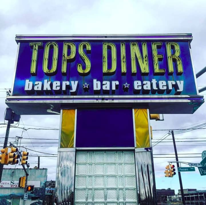 Tops Diner in East Newark