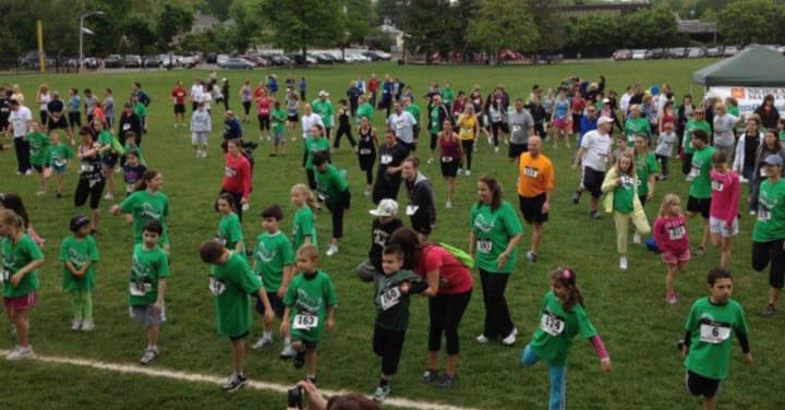 The crowd grooves at a previous North Haledon &quot;Rock and Run for Education&quot; event.