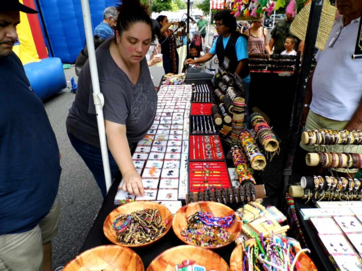 An Armory Flea Market &amp; Collectible Show will take place in Teaneck on Saturday, May 28.