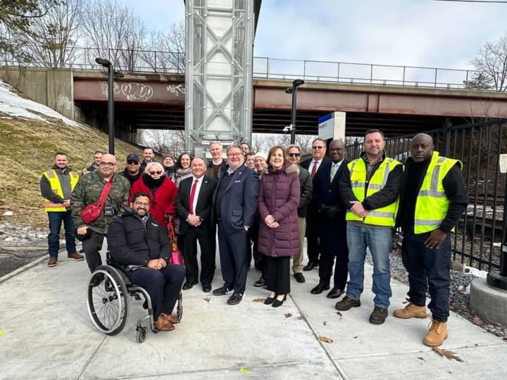 Local elected officials, MTA officials, and commuters gathered to celebrate the completion of the improvements.&nbsp;