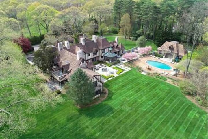 The Oyster Bay Cove estate of a Woolworth heir is on the market for $21.9M.