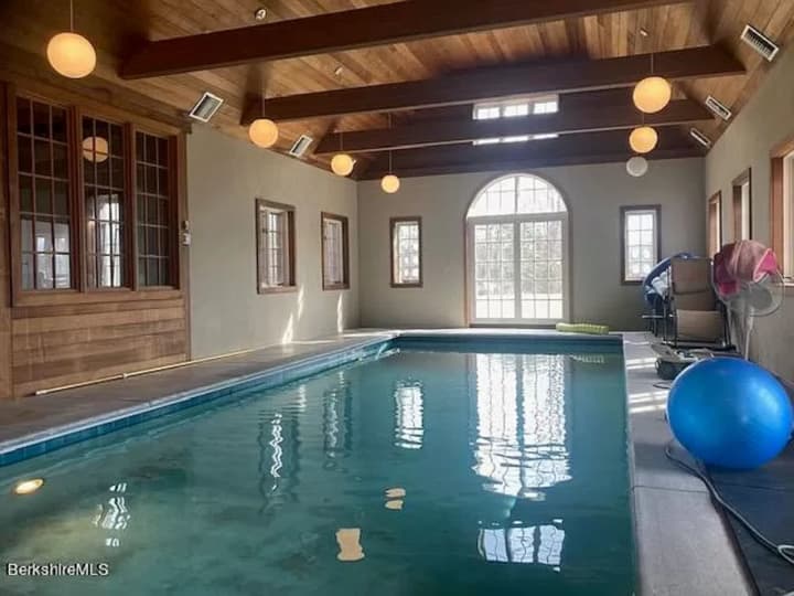 The home comes with an indoor pool in the main residence.&nbsp;&nbsp;