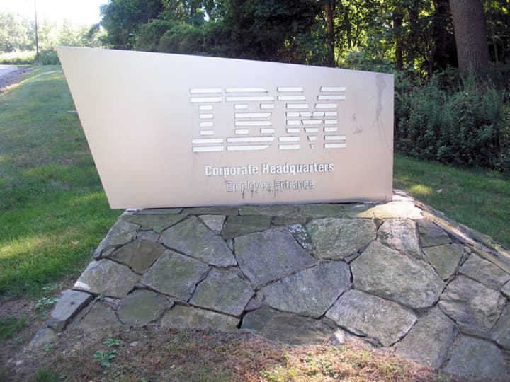 IBM announces it has agreed to buy storage solutions company Cleversafe Inc. 