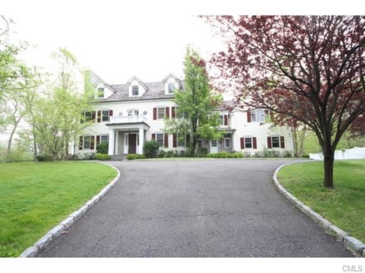 215 Spring Water Lane, New Canaan, CT 06840