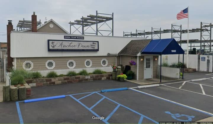 Anchor Down Seafood Bar &amp; Grill, located at 1960 Bayberry Ave. in Merrick