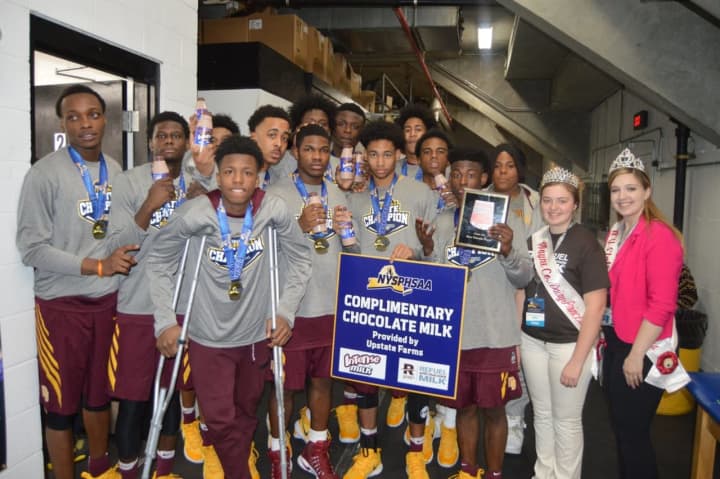 The Mount Vernon boy&#x27;s varsity basketball team claimed championship gold.