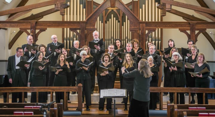 Camerata d’Amici will present “Sing We Now of Christmas: A Christmas Concert” Dec. 6.