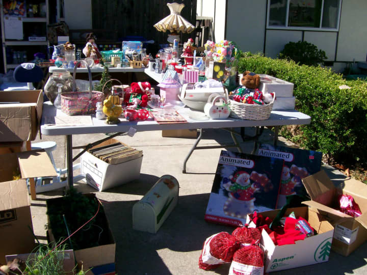 Garage sales are now permitted in New York with certain restrictions.