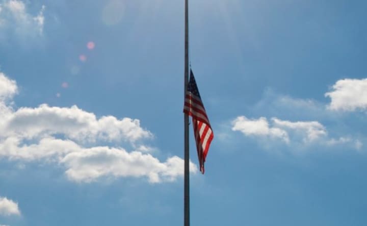 Gov. Dannel P. Malloy has ordered that flags in Connecticut be flown at half-staff in honor of the victims of the mass shooting in Las Vegas.