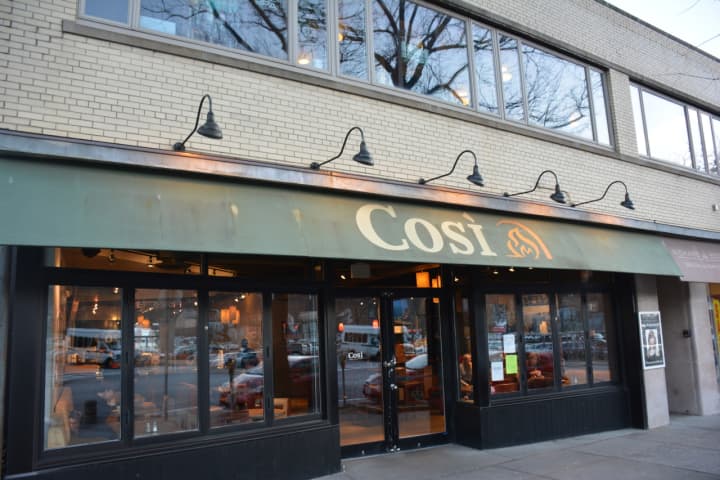 Restaurant chain Cosi is closing its Mount Kisco location. The store is pictured facing South Moger Avenue.