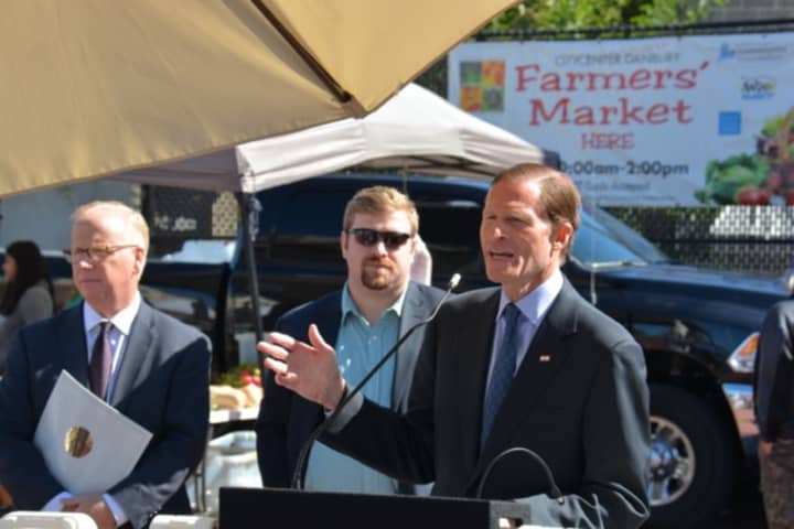 U.S. Sen. Richard Blumenthal and Mayor Mark Boughton honored veterans at the Danbury Farmers Market last Saturday.