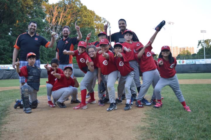 The Pomodoro Reds win the Fort Lee Little League World Series.