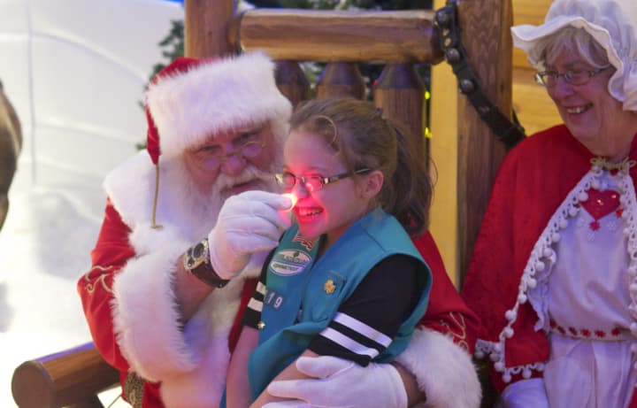 Santa will be making a Black Friday visit to the Boulder Run Shopping Center in Wyckoff. 