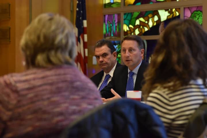 Westchester County Executive Rob Astorino, along with Public Safety Commissioner George Longworth, met Thursday with more than 20 executive directors of local synagogues at Shaarei Tikvah synagogue in Scarsdale.