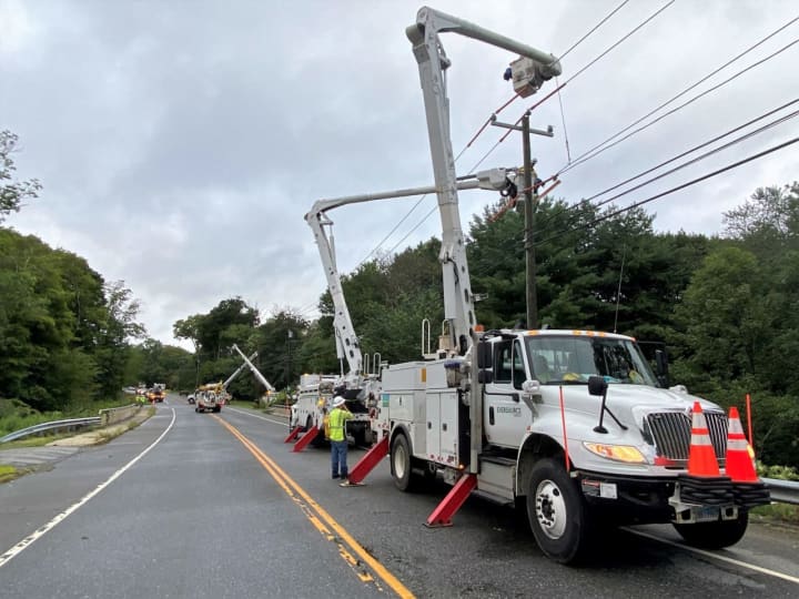 A potent storm system with damaging wind gusts has resulted in thousands of power outages in Connecticut.