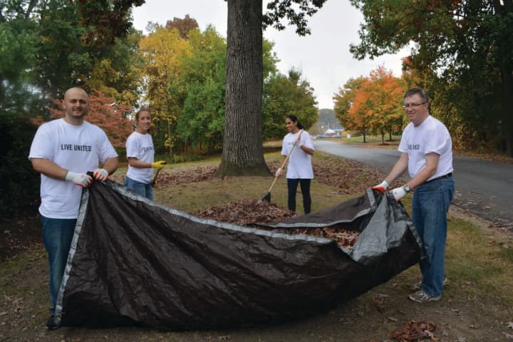 Folks from Central Hudson, Rhinebeck Bank and TD Bank volunteer at ELANT for the United Way of Dutchess-Orange Region&#x27;s recent &quot;Make A Difference Day.&quot; ELANT is a health and housing services provider.