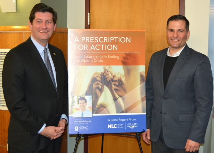 Erie County Executive Mark Poloncarz (left) and Dutchess County Executive Marcus Molinaro (right) at drug addiction forum.