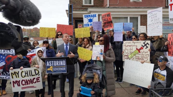 Republican gubernatorial hopeful Rob Astorino is facing backlash after being photographed amid swastikas and other hateful imagery.