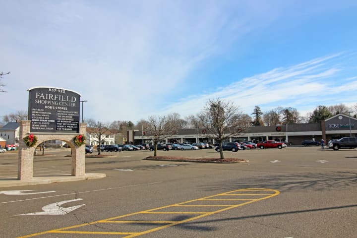 The Fairfield Shopping Center has added two new stores.