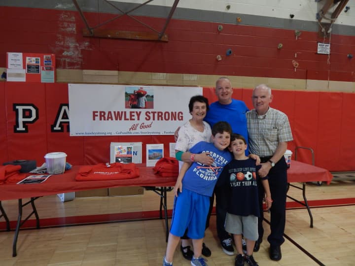 Liam&#x27;s Frawley&#x27;s parents, brother, and nephews at the blood drive.
