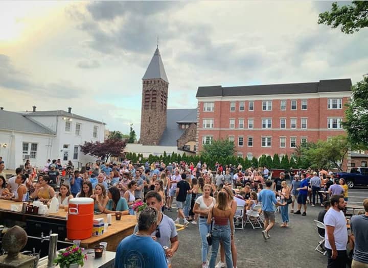 Tashmoo Bar &amp; Grill had its outdoor dining license revoked by Morristown officials after crowds of people were seen in the outdoor beer garden Friday.