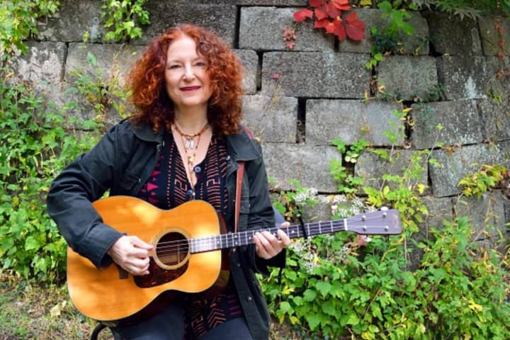 Lisa Gutkin, of The Klezmatics, will be leading a &quot;Community Sing&quot; and performing in concert with Fred Gillan Jr. at The Beanrunner Café  in Peekskill this Thursday.