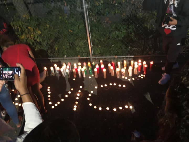 Vigil for teen killed in crash.