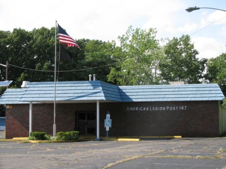 Elmwood Park&#x27;s American Legion Post 147 is holding a 1950s-themed beefsteak dinner and dance