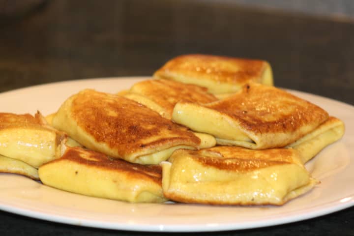 home-made cheese blintzes