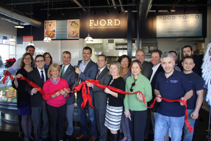 Fjord Fish Market celebrates the opening of the new location in Darien. 