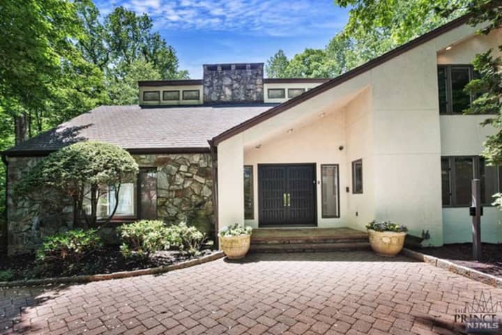 Tracy Morgan is selling his Cresskill home.