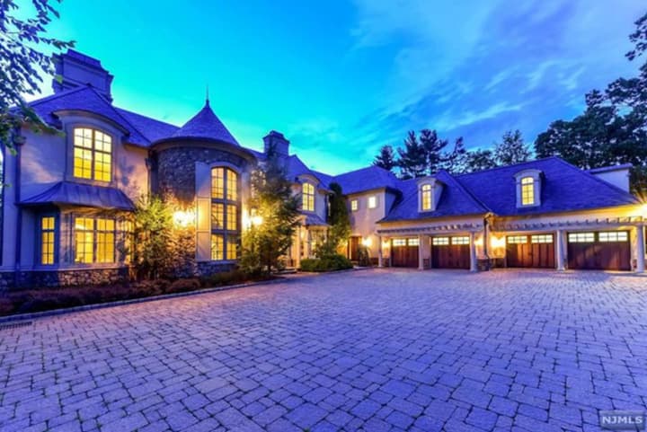 Mary J. Blige&#x27;s Saddle River home is listed at $6.98 million.