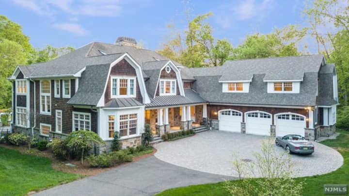 Ben McAdoo&#x27;s Franklin Lakes home is on the market.