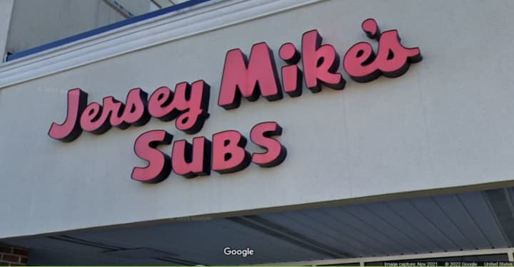 Jersey Mike&#x27;s Subs sign