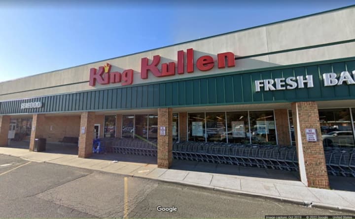 King Kullen, located at 460 County Road 111 in Manorville