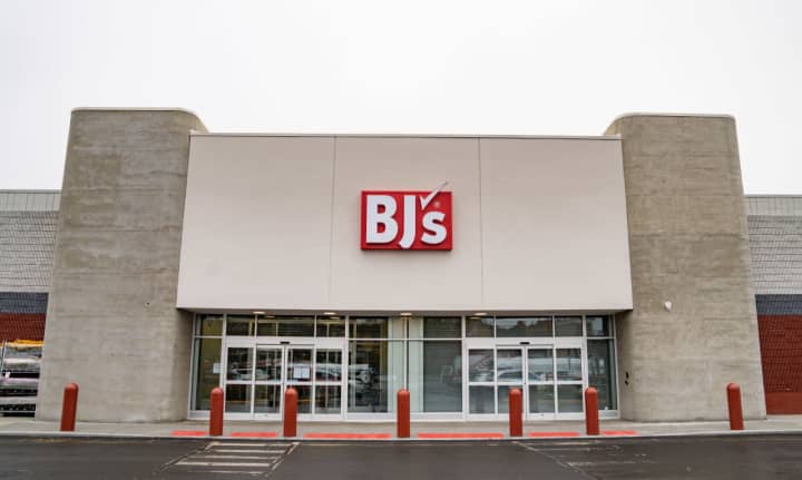 BJ&#x27;s Club locations will once again close on Thanksgiving Day.