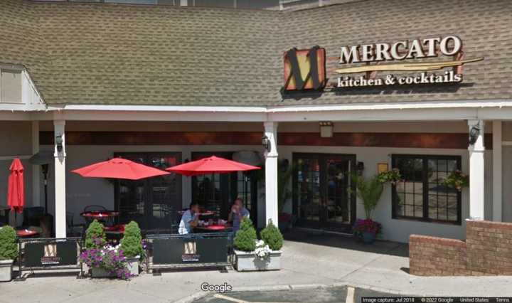 Mercato massapequa sale