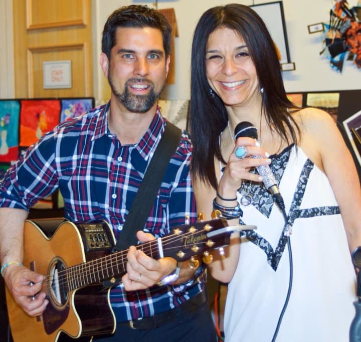 Mike and Miriam Risko of the Mike Risko Band will perform at The Maya Riviera Mexican restaurant in Briarcliff Manor on Saturday to raise money for Ossining High School Drama Club&#x27;s trip to the Scotland Fringe Festival.