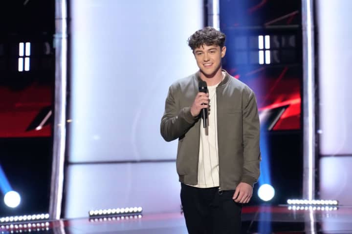 Zach Newbould had judges on &quot;The Voice&quot; fighting for him to join their team during a blind audition episode of the popular singing competition on Monday, Oct. 3.