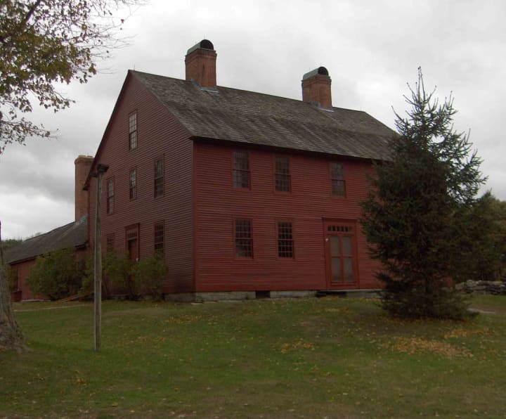 Past: The Nathan Hale Homestead in Coventry. Present: Daily Voice news sites for Tolland County. Image CC BY-SA 3.0, via Wikimedia Commons.