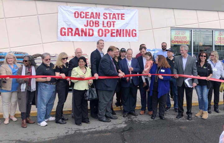 Ocean State Job Lot celebrates grand opening of new location in Nanuet with ribbon cutting and donations