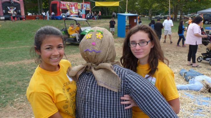 A Scarecrow building event to benefit the Ringwood Food Pantry will be held on Oct. 18. 