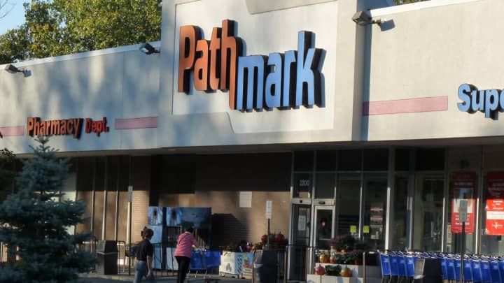 The Fair Lawn Pathmark grocery store will go up for auction again on Thursday. 