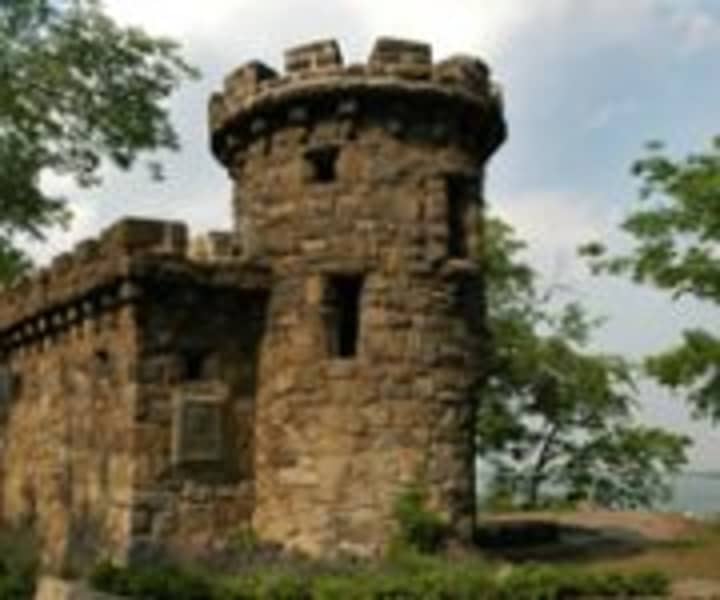 The &quot;Who Rock&quot; free kid&#x27;s hike in Alpine Aug. 18 will vist the Woman&#x27;s Federation Monument, which honors preservation of the Palisades cliffs at the turn of the 20th century by woman&#x27;s clubs all over New Jersey.