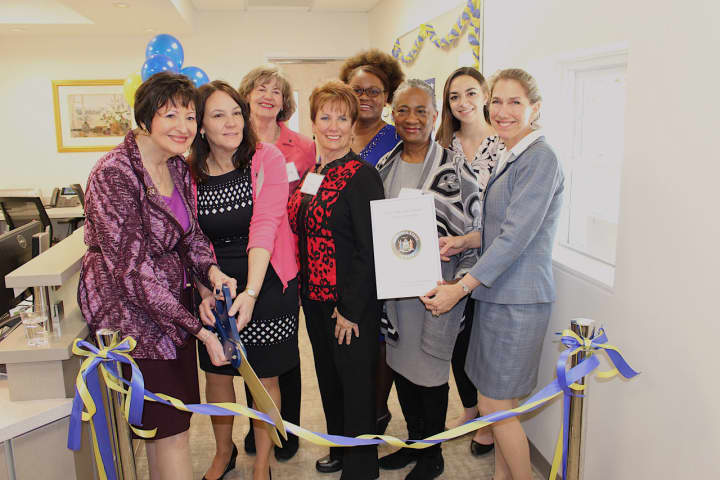 From left to right, Pace Dean Harriet R. Feldman, Karen Martin of UHC, Ellen Rich, Jamie Newland, Andréa Sonenberg. (back row) Lillie M. Shortridge-Baggett, UHC Director Audrey Hoover, and Marykate Aquisto of state Sen. Terrence Murphy&#x27;s office.
