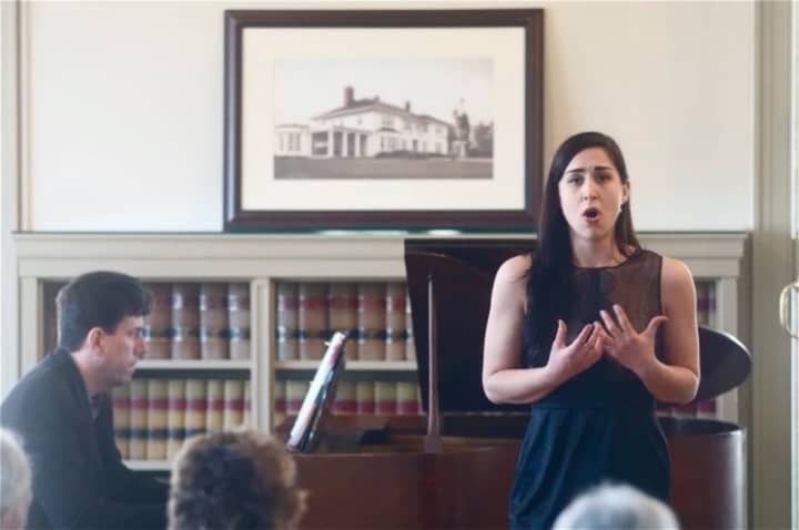 SUNY Purchase graduate student Rachel Weishoff, a mezzo-soprano, accompanied by Matthew Cossack, will perform again at Crawford Mansion for an afternoon of opera and American classics on Sunday.